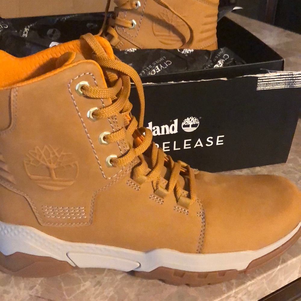 New men’s Timberland limited release boots